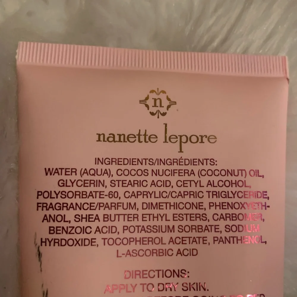NANETTE LEPORE 6.8 oz. Beauty Abroad body lotion (sealed) New unopened